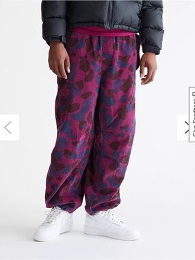 BDG Men's Wide Leg Camo corduroy Pants in Plum & Navy M